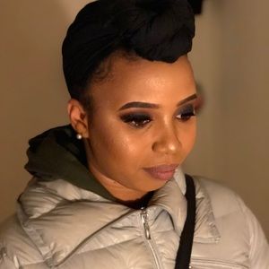 Meet your Posher, Delicia